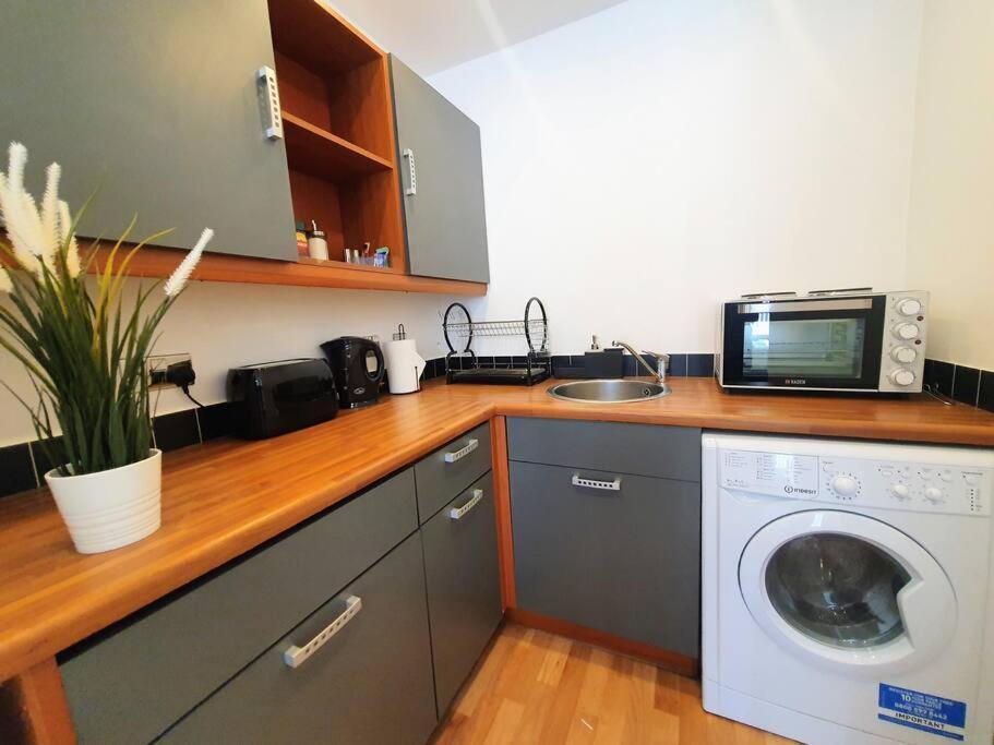Contemporary Modern Studio Apartment - City Centre Birmingham Kültér fotó